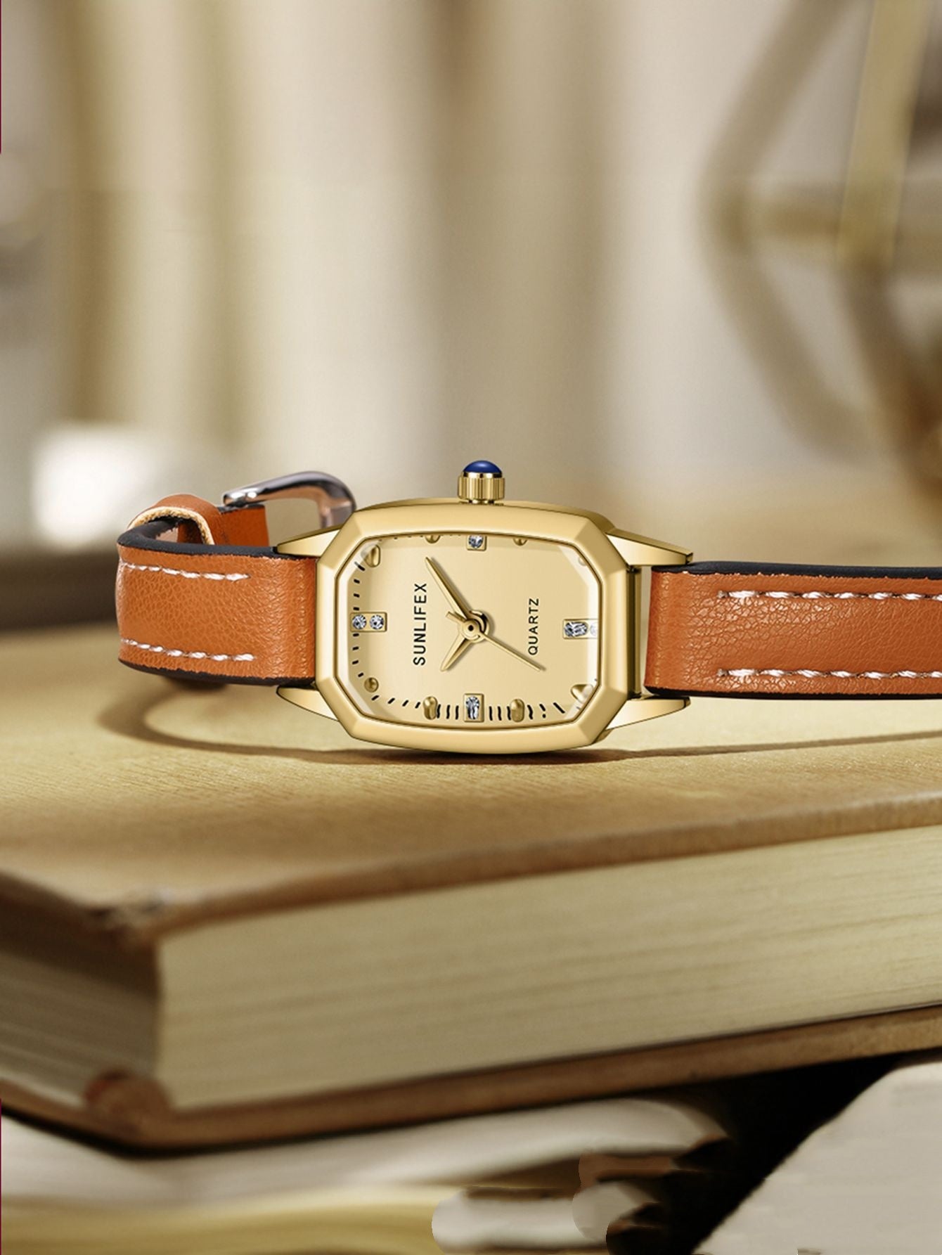 Montre Carrée Cadran Soleil Bracelet Cuir Rétro