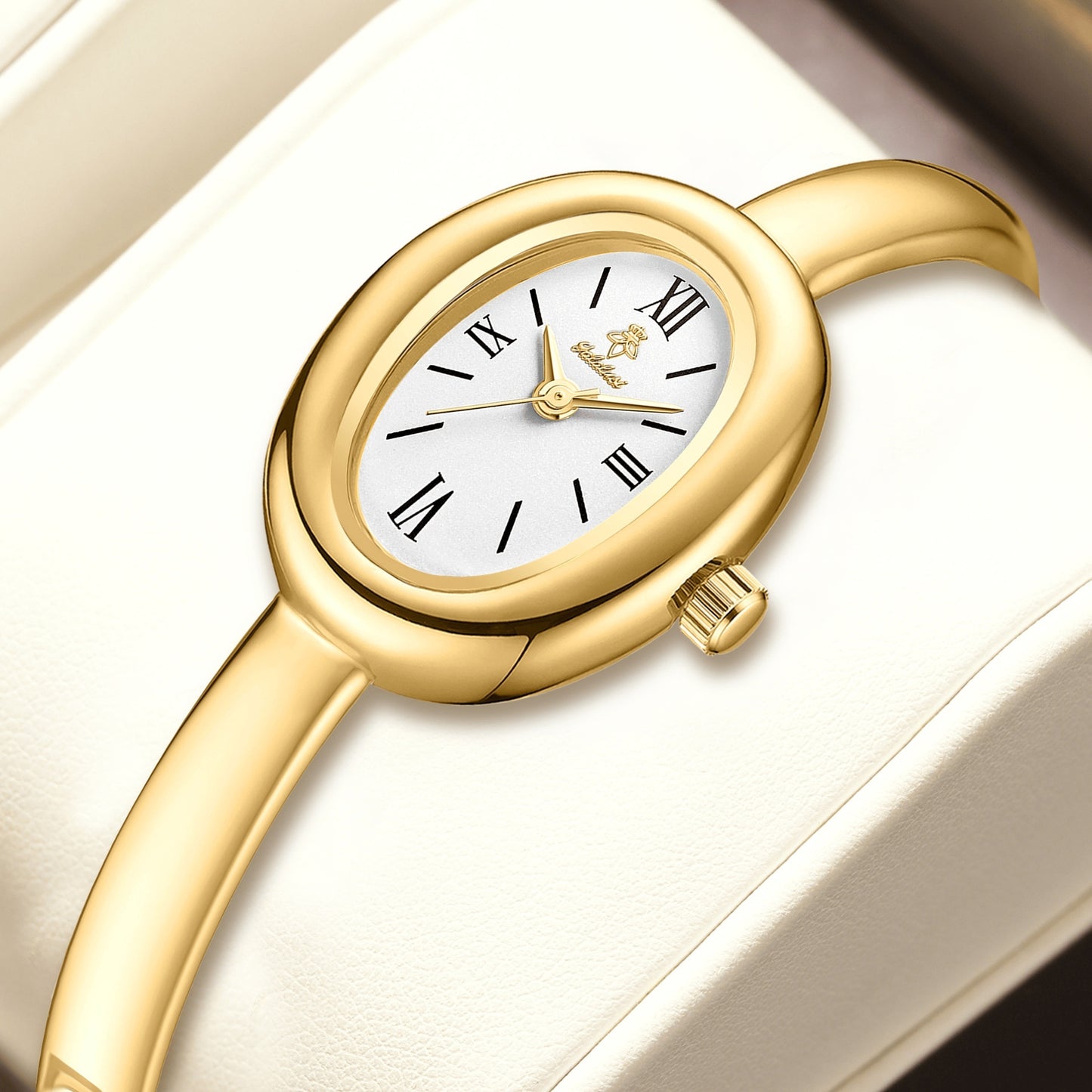 Montre Bangle Ovale Or Cadran Blanc Élégant
